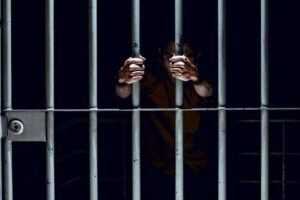 Proponen cárcel por explotar menores en bares de Puebla