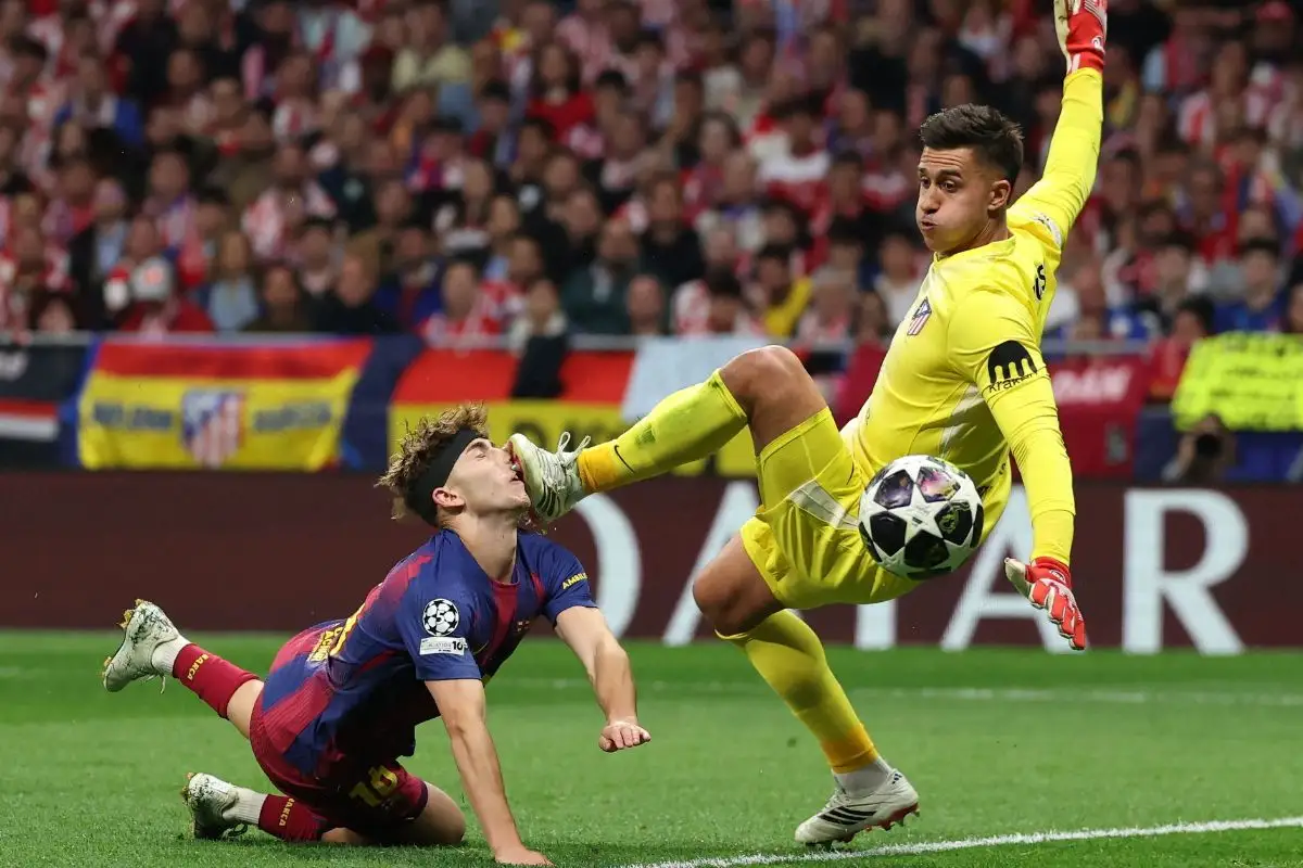 El golpe de Juan Musso a Fermín que lo dejó ensangrentado en el Atlético de Madrid vs Barcelona 3 (VIDEO) Así fue el golpe de Juan Musso a Fermín