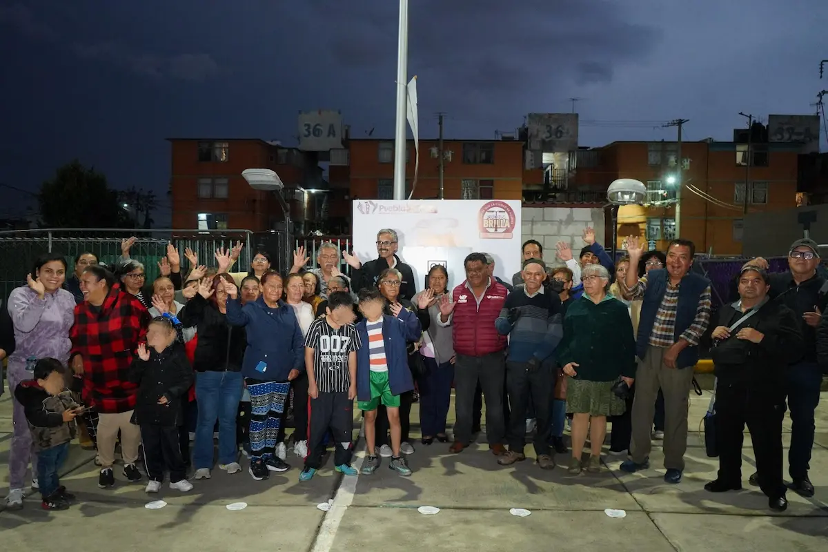 Llega Puebla Brilla a San Aparicio; inaugura gobierno de Pepe Chedraui 107 luminarias modernizadas con LED
