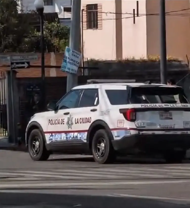 Reportan intento de robo en edificio Inbursa de la 31 Poniente