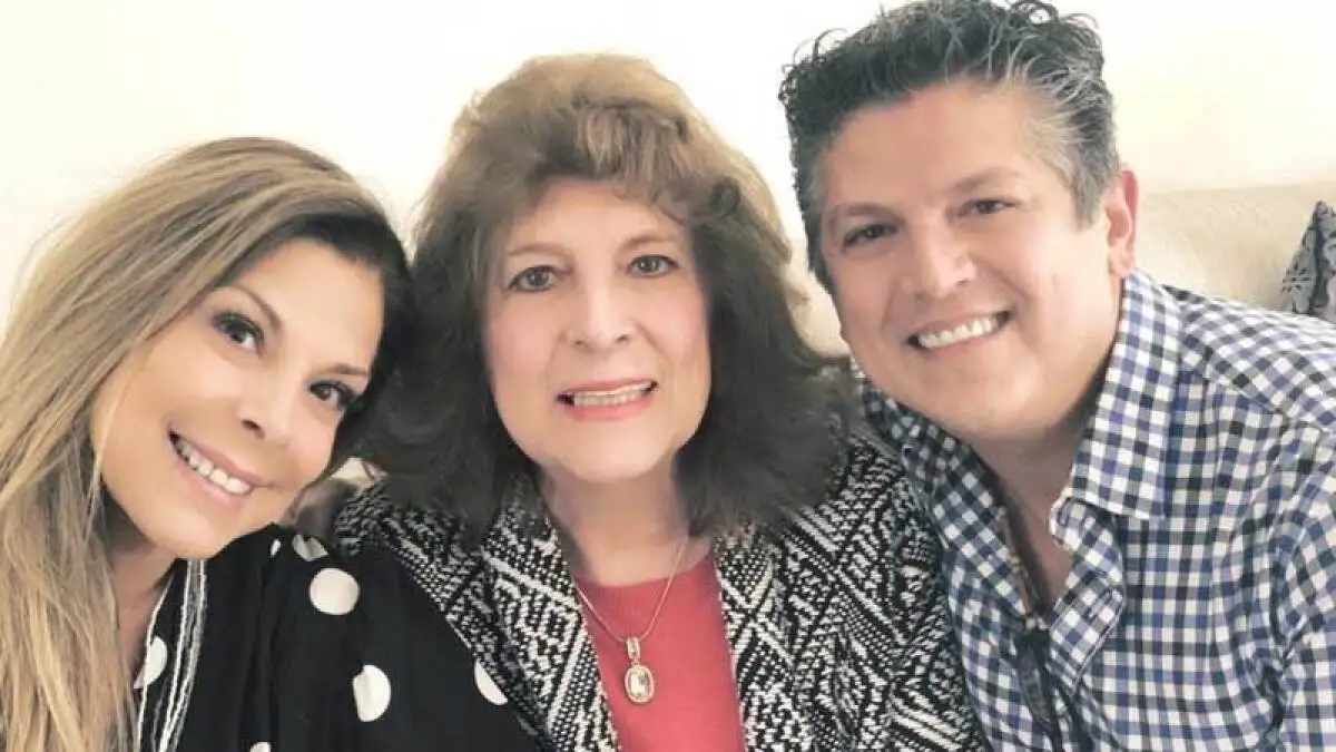 ¿Quién es Lucha Moreno, la cantante mexicana que murió? 2 ¿Quién es Lucha Moreno, la cantante mexicana que murió?