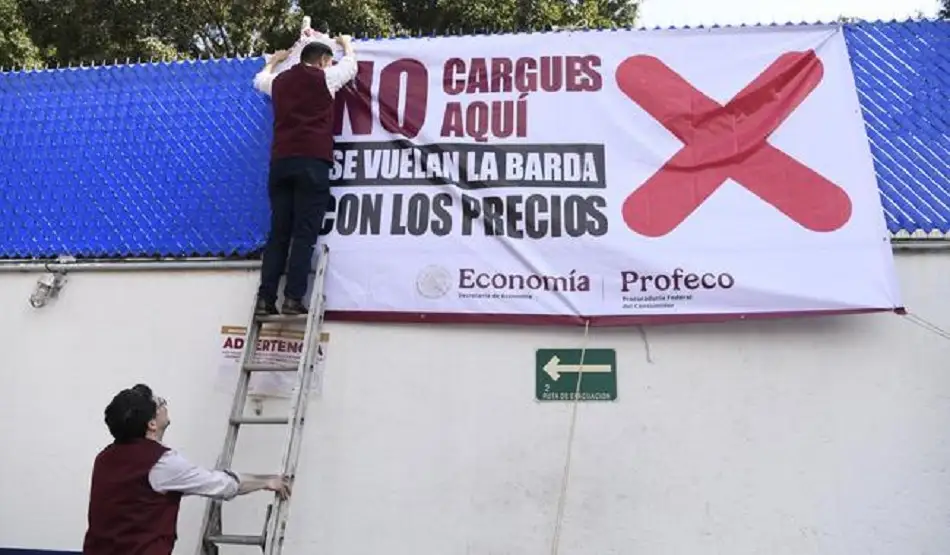 Profeco exhibe a gasolineras en Puebla con sobreprecios