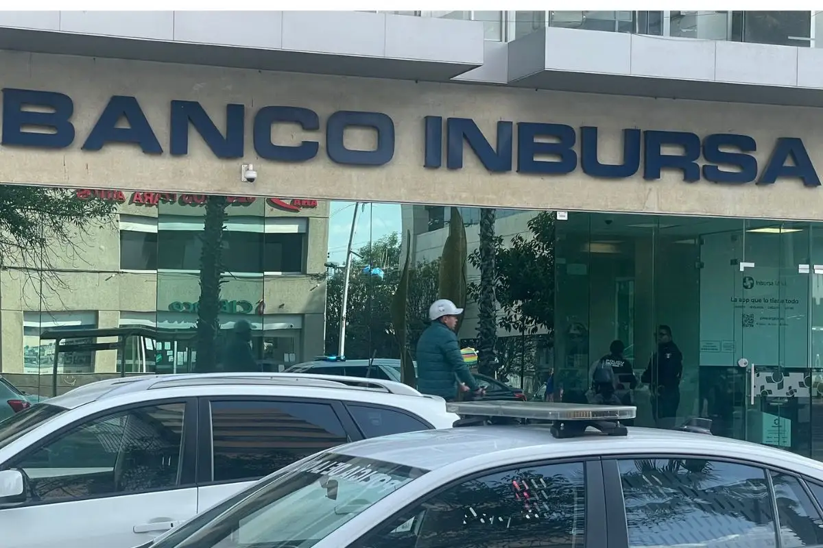Fueron tres los asaltados en Inbursa de la Avenida Juárez