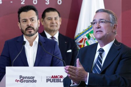 "Empresario de la extorsión": el coordinador de gabinete de Puebla le responde a Salinas Pliego 1 Empresario de la extorsión- el coordinador de gabinete de Puebla le responde a Salinas Pliego