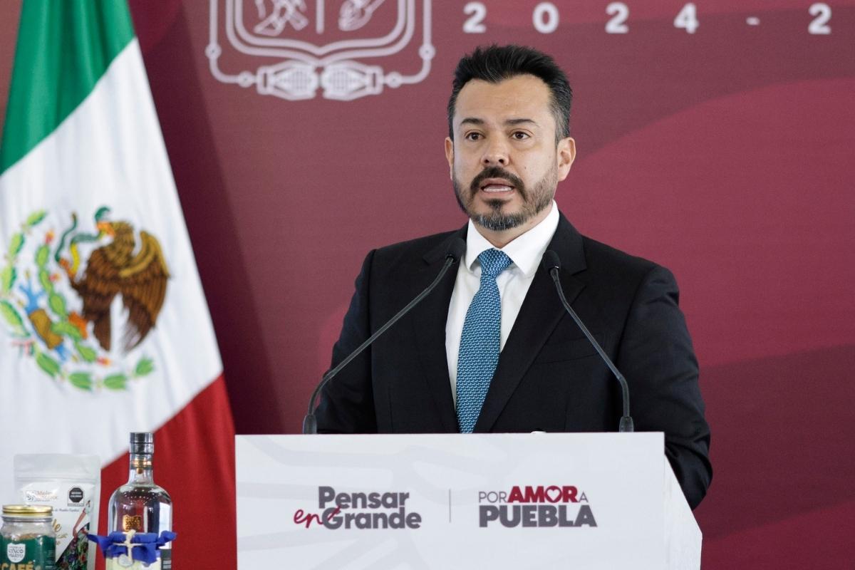 Empresario de la extorsión- el coordinador de gabinete de Puebla le responde a Salinas Pliego