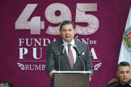 Encabezan Armenta y Chedraui ceremonia por aniversario 495 de Puebla