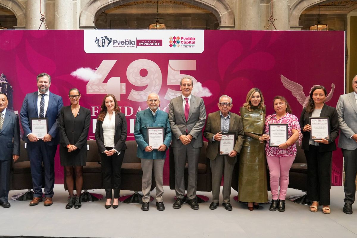 Entrega Pepe Chedraui premios al mérito ciudadano en artes, cultura y patrimonio cultural