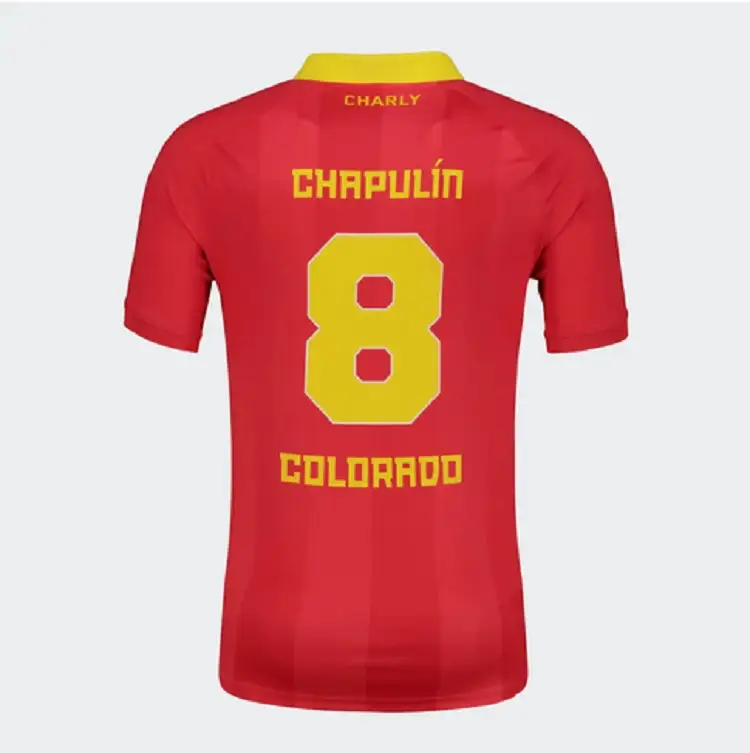 Charly lanza jersey del Chapulín Colorado y este es su precio