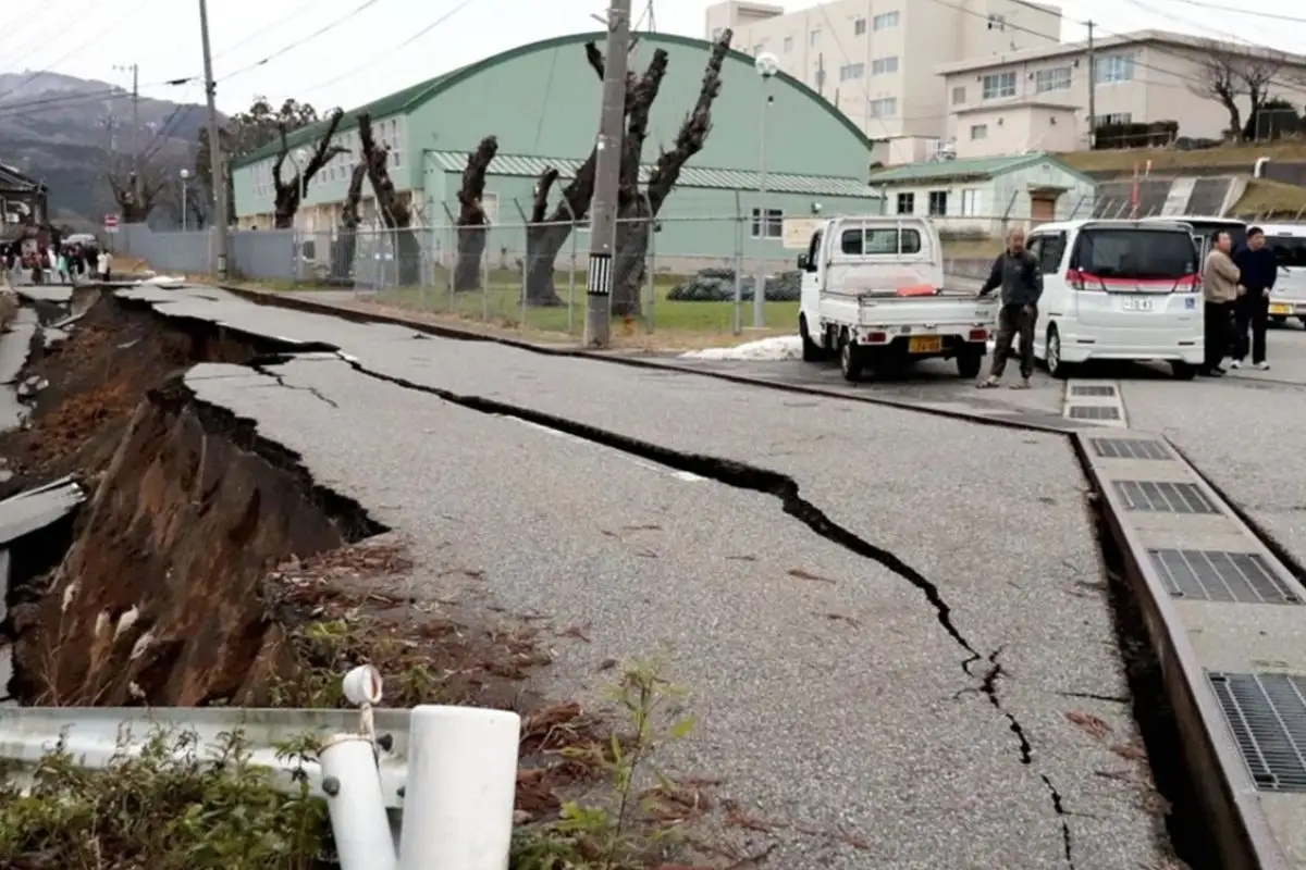 Alerta de tsunami por terremoto en Japón de 7.7