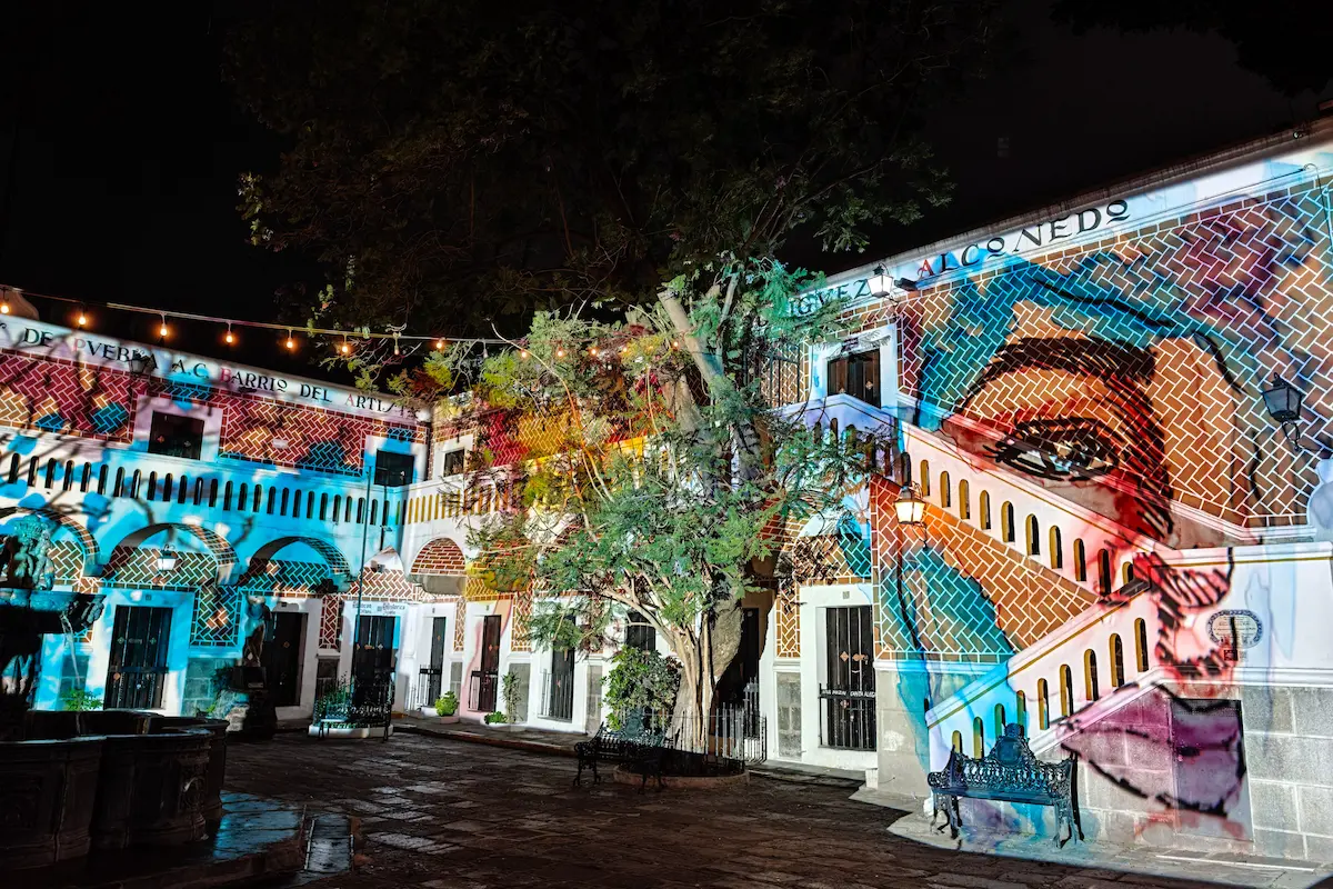 Un éxito el Festival Glow Puebla