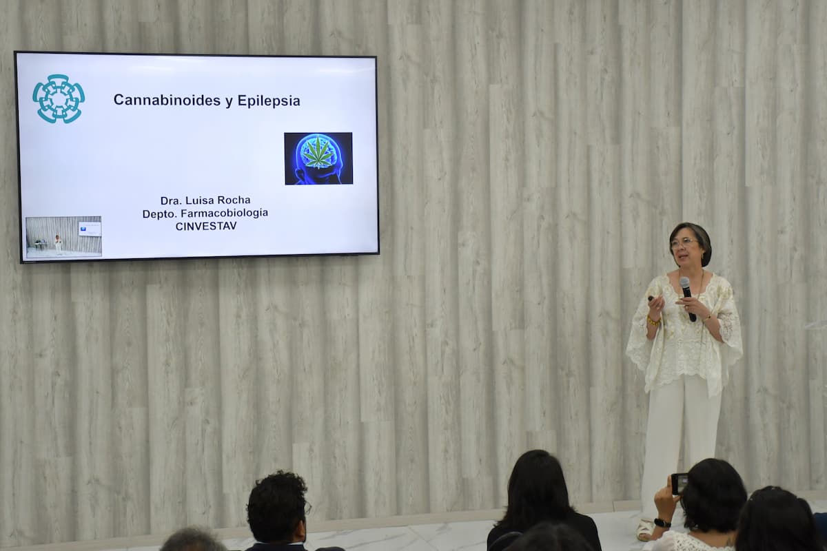Realizan ciclo de conferencias sobre epilepsia y los cannabinoides como alternativa terapéutica