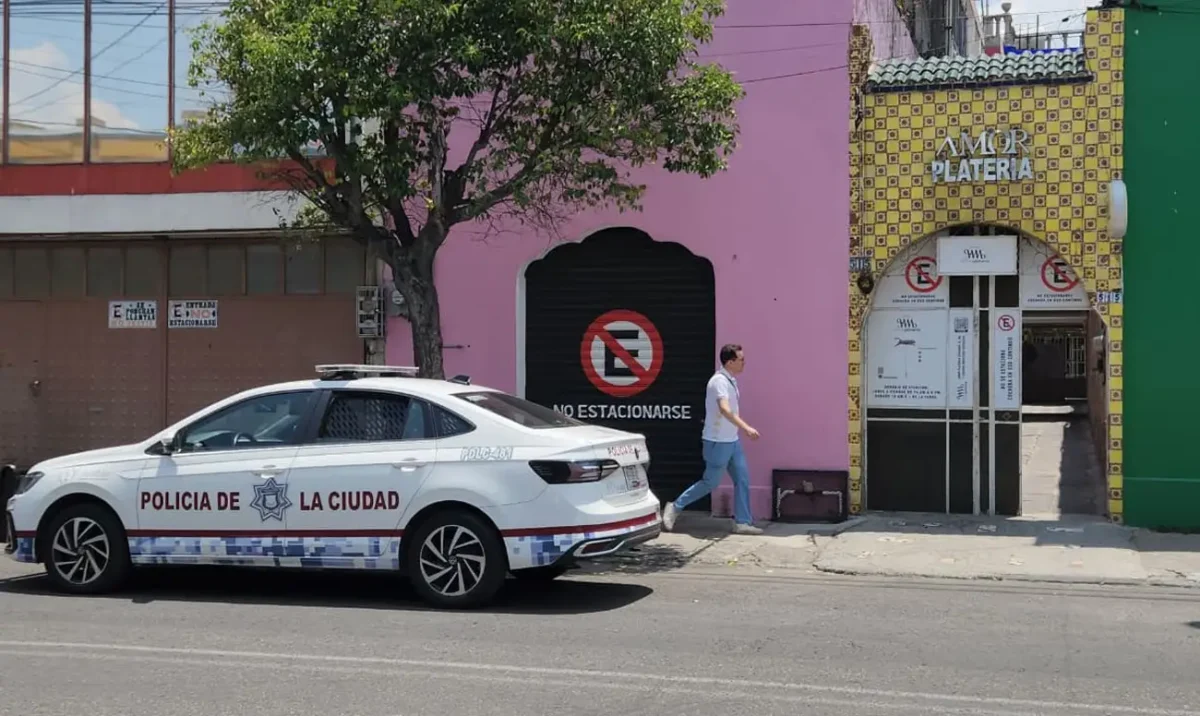Asaltan joyería en Centro de Puebla en plena luz del día