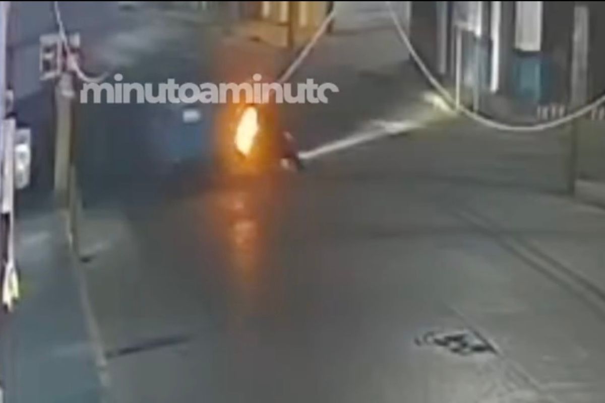 Taxista atropella a motociclista en Huauchinango