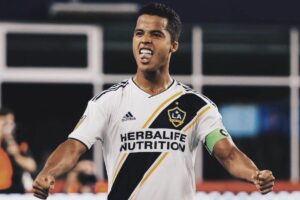 Giovani Dos Santos es contratista de Pemex y esto ha ganado