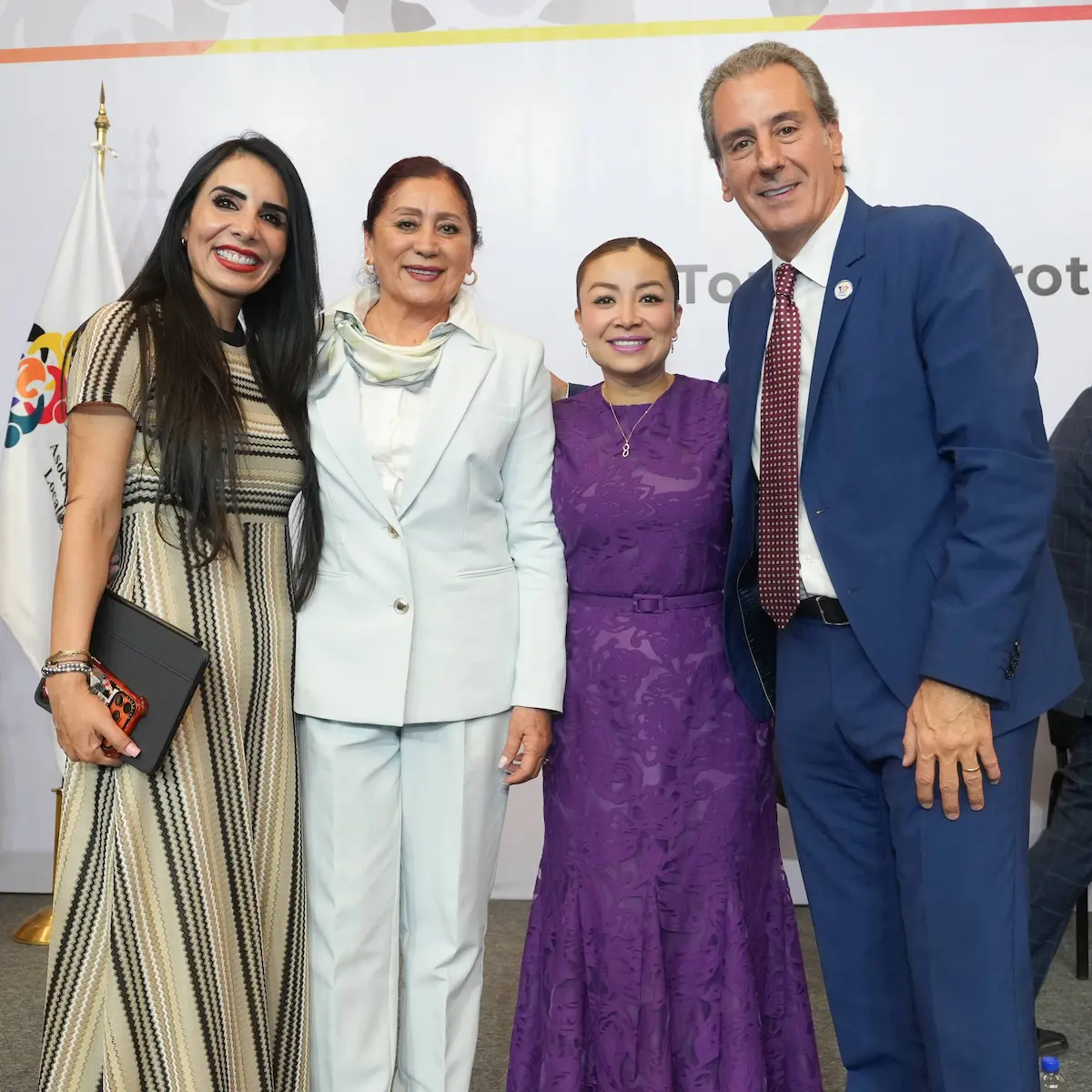 Asiste Pepe Chedraui a la Toma de Protesta de la Presidencia de AALMAC