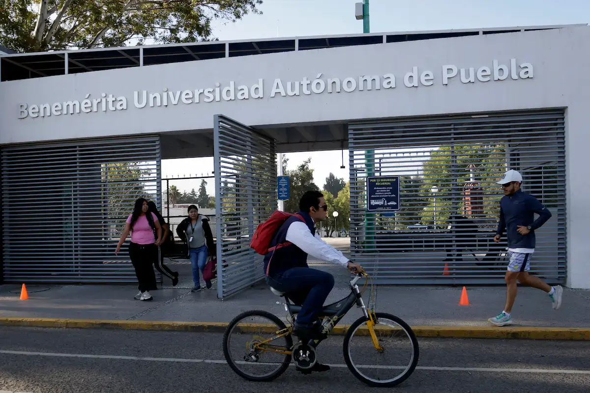 BUAP tendrá megapuente: regresarán a clases hasta el miércoles 6 de mayo