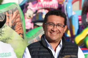 Con motivo del Día de la Niña y el Niño, el diputado visitó Izúcar de Matamoros para convivir con la niñez mixteca en “Izucarlandia”