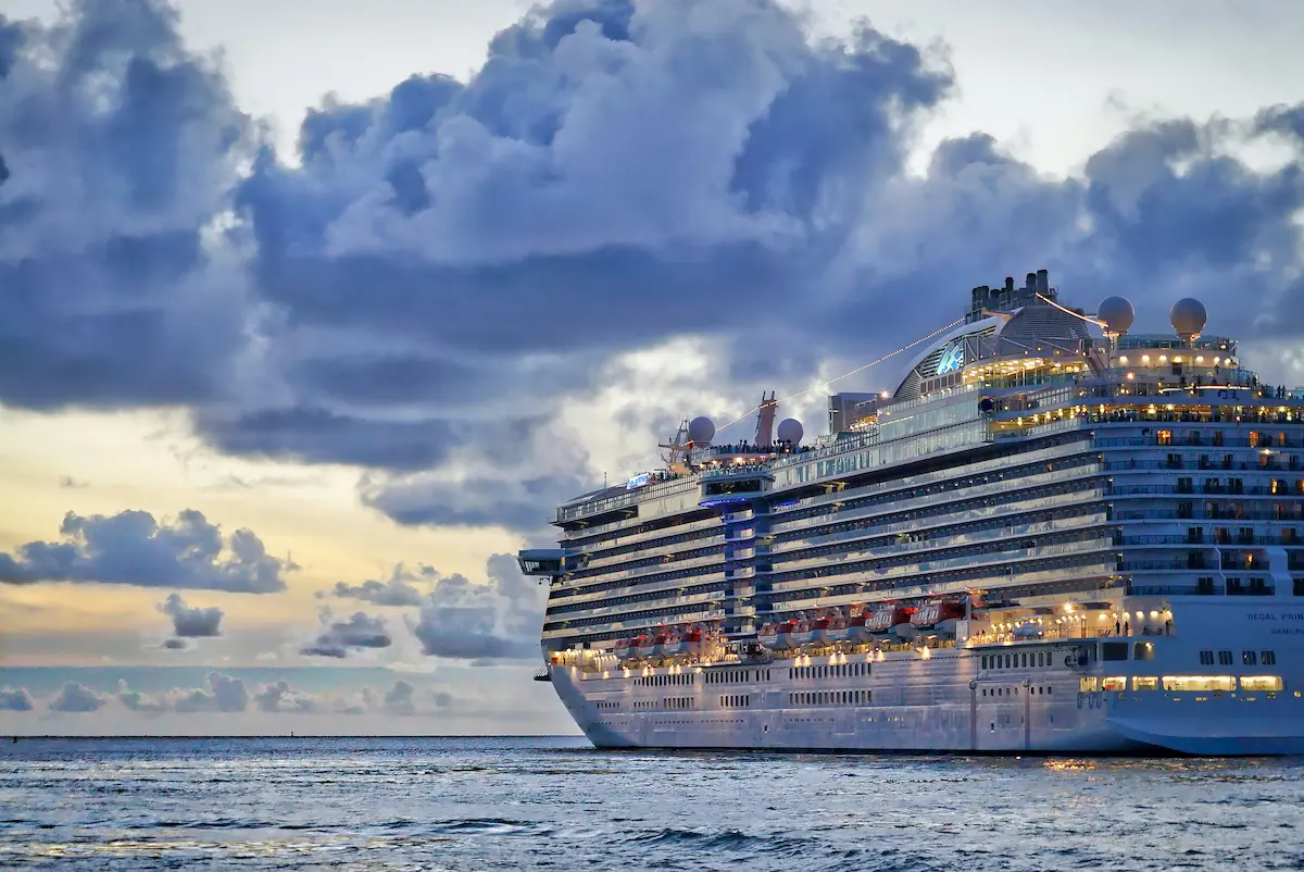 Suplica pasajero tras brote de hantavirus en crucero que dejó tres muertos