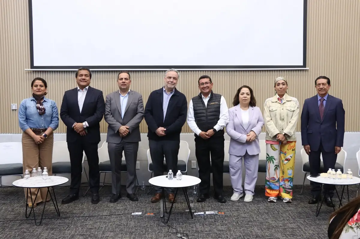 Realizan en el Congreso de Puebla foro para analizar el impacto de la reforma electoral en la democracia 1 Realizan en el Congreso de Puebla foro para analizar el impacto de la reforma electoral en la democracia