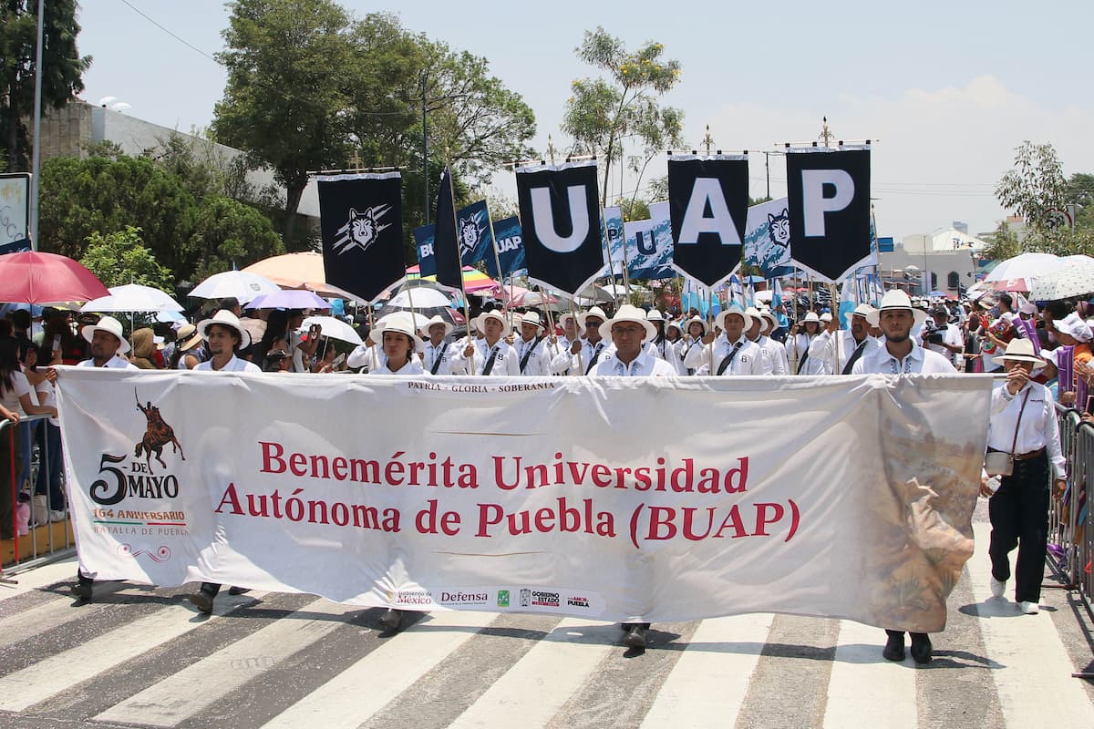 desfila buap 5 de mayo 2 2
