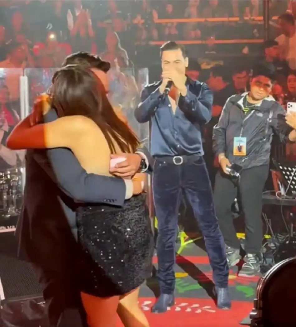 Hay propuesta de matrimonio en concierto de Carlos Rivera en la Feria