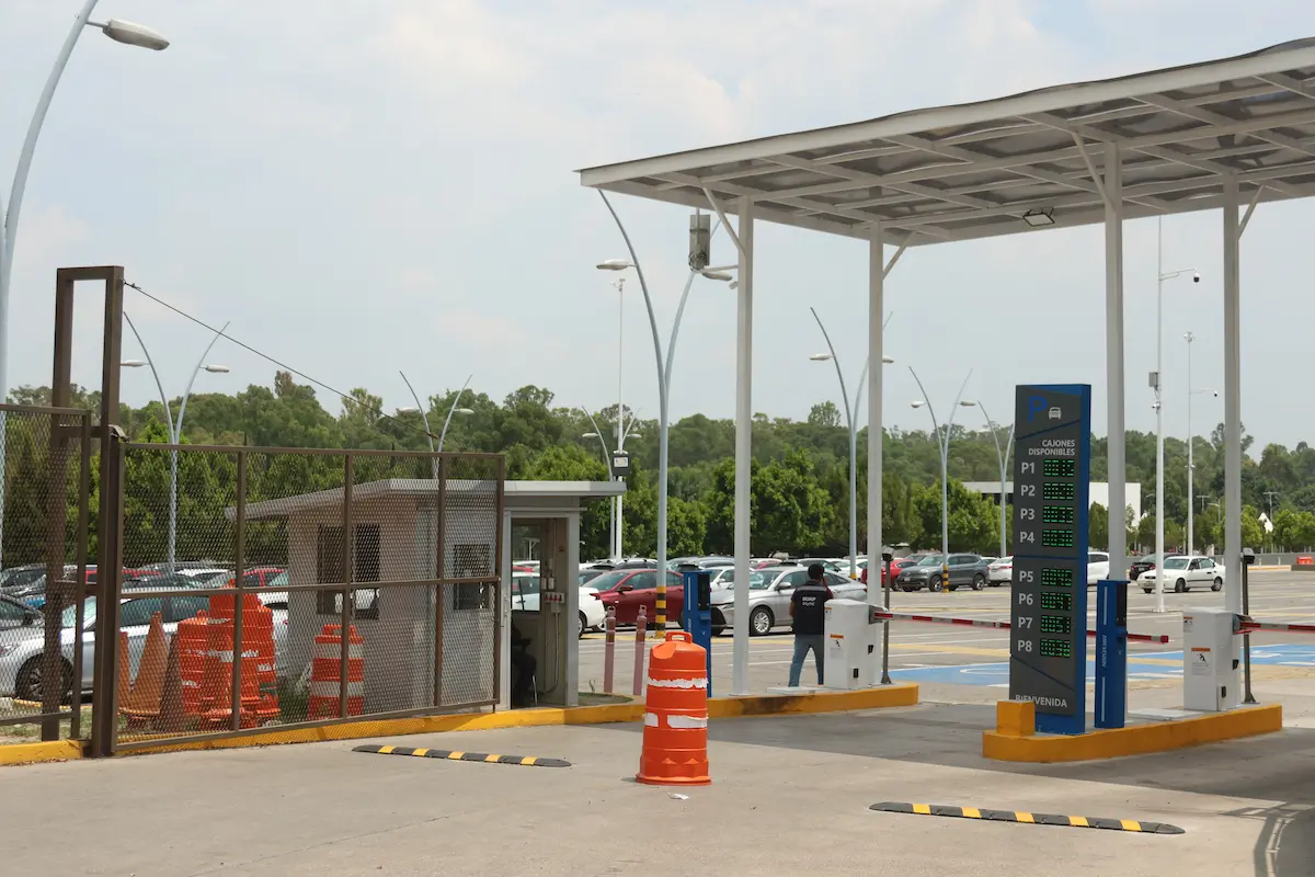 Estacionamiento 6 del CCU cobrará a quienes vayan a Finanzas o al Hospital Ángeles