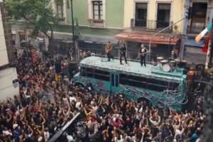 U2 en CDMX: Así fue la grabación de su video musical en el Centro Histórico