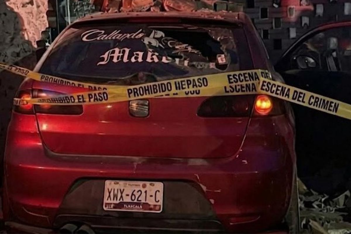 Ejecutan a conductor en Texmelucan y coche impacta una barda