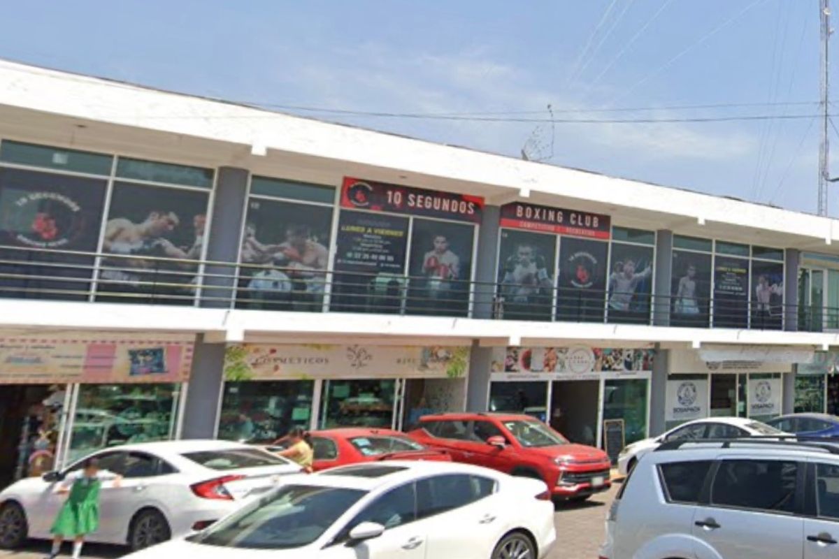Entrenador de box golpea a guardia de seguridad en Momoxpan; podría perder la vista