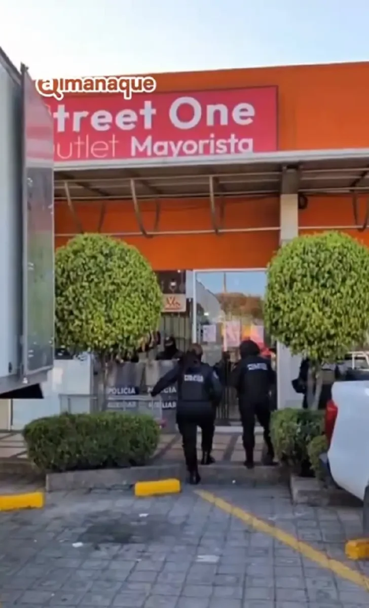 Decomisan mercancía de Street One Outlet Mayorista