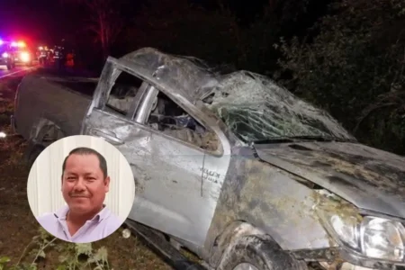Alcalde de Ahuatlán sufre accidente automovilístico