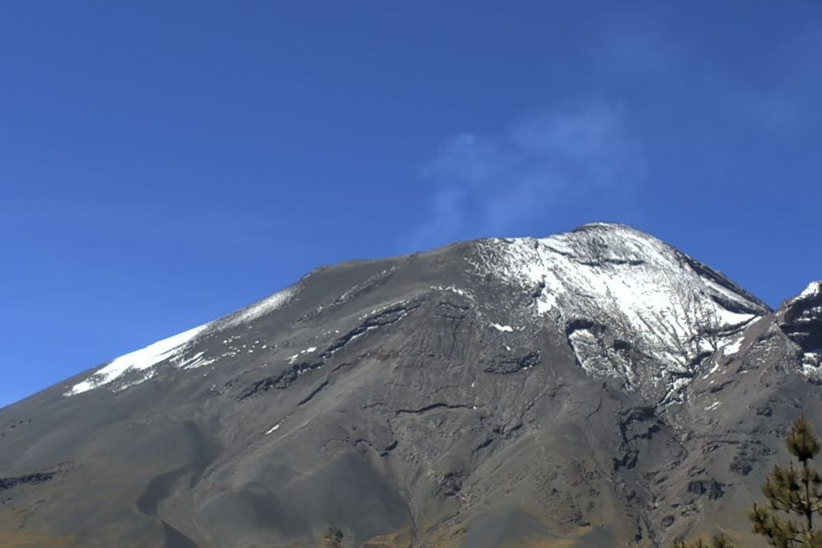 Hay caída de ceniza en Puebla hoy sábado 16 de mayo