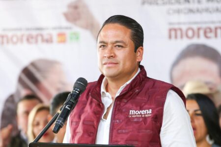 Morena ordena al alcalde de Chignahuapan frenar actos ostentosos