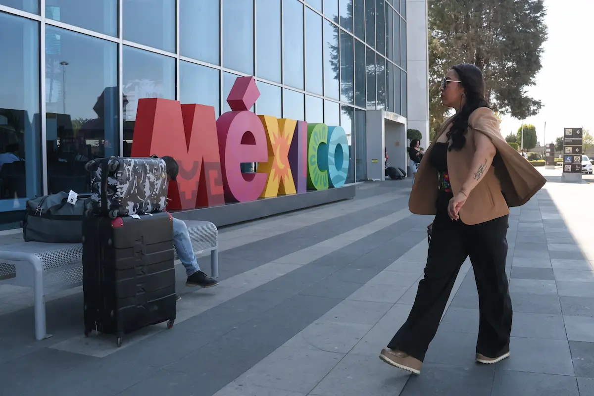Anuncia Armenta mil millones de pesos de inversión para el Aeropuerto Hermanos Serdán