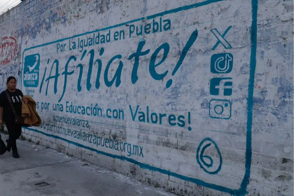 Cabildo de Puebla aprueba multas de hasta 352 mil pesos por bardas con propaganda política anticipada 2 En Puebla multarán por pintar bardas con propaganda política anticipada