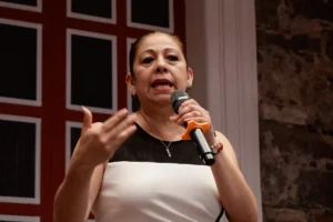 CTM destapa a Laura Artemisa