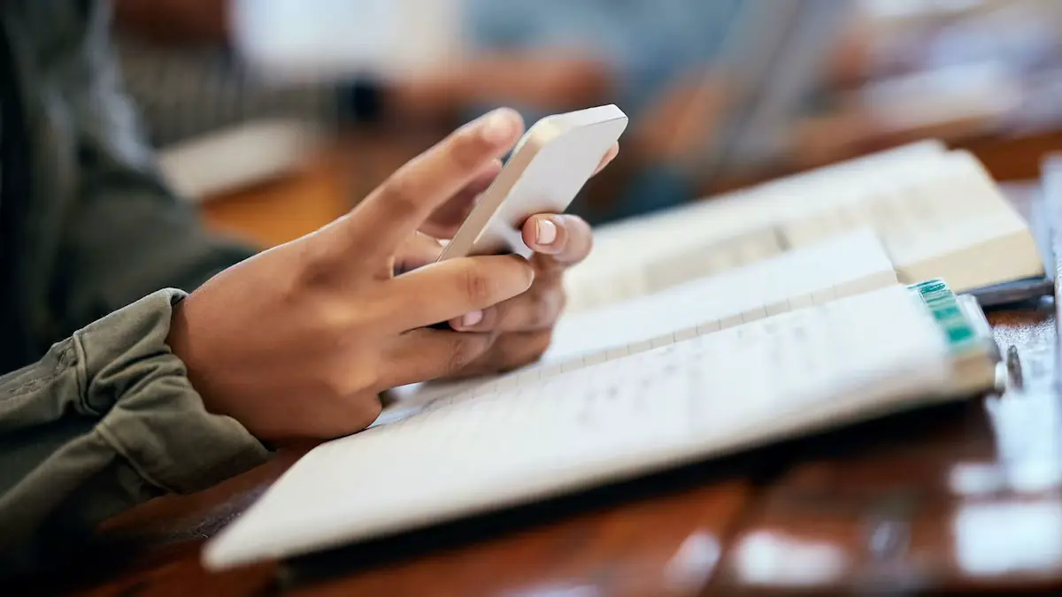 CDMX aprueba prohibir uso de celulares en primarias y secundarias 3 CDMX aprueba prohibir uso de celulares en primarias y secundarias