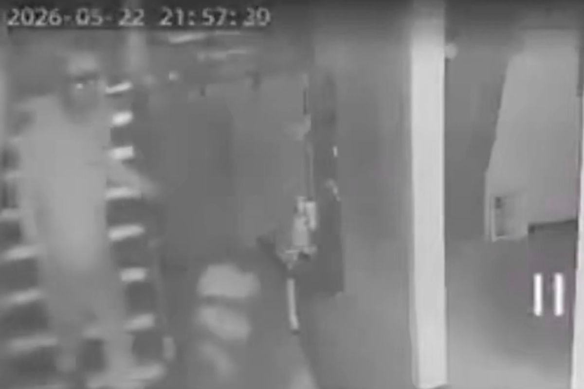 Ladrones saquean casa en Jardines de San Manuel