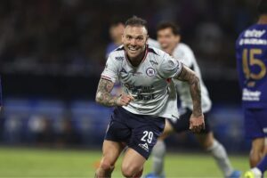 Gol de Rotondi ante Pumas es celebrado por aficionados del américa