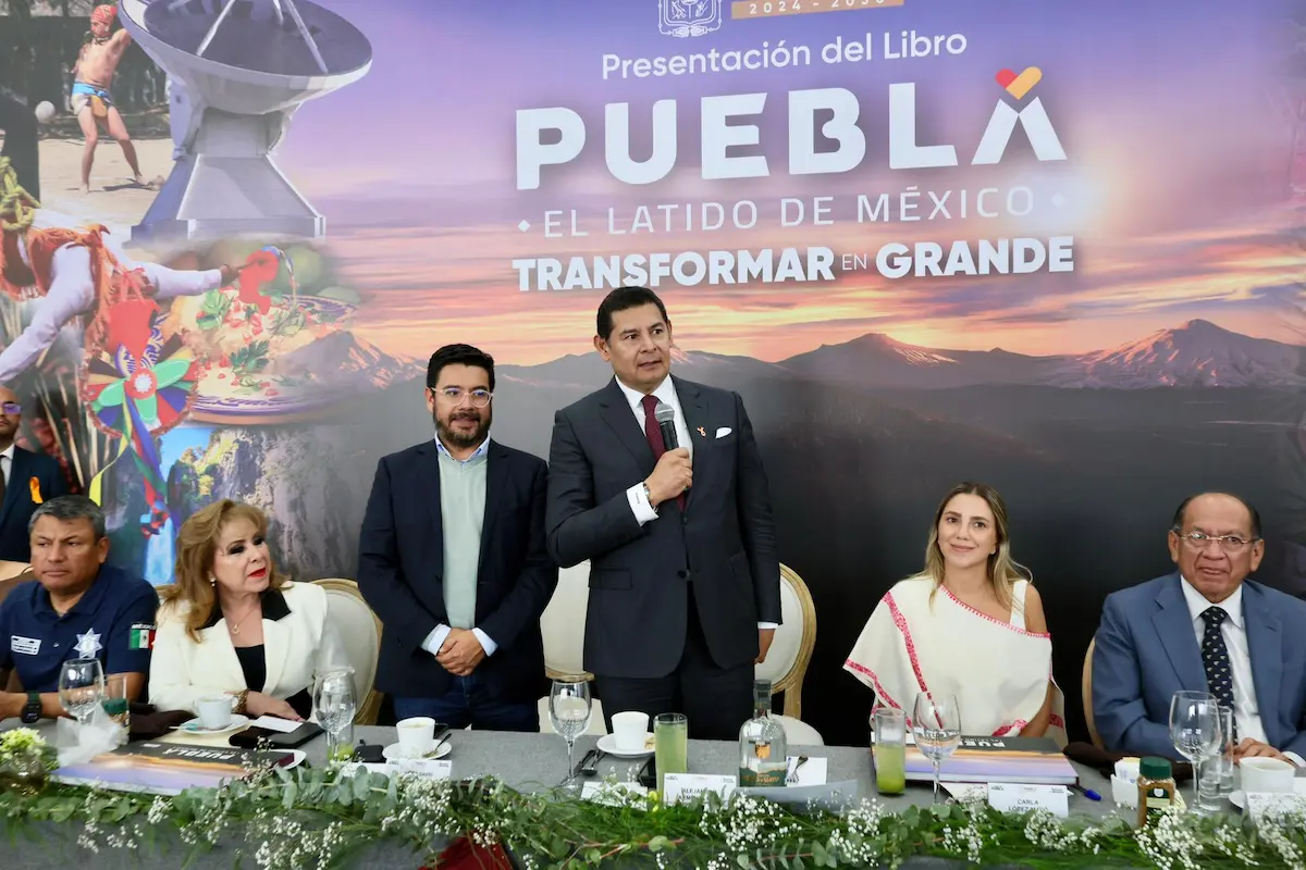 Libro "Puebla, el latido de México", proyecta riqueza cultural y turística del estado