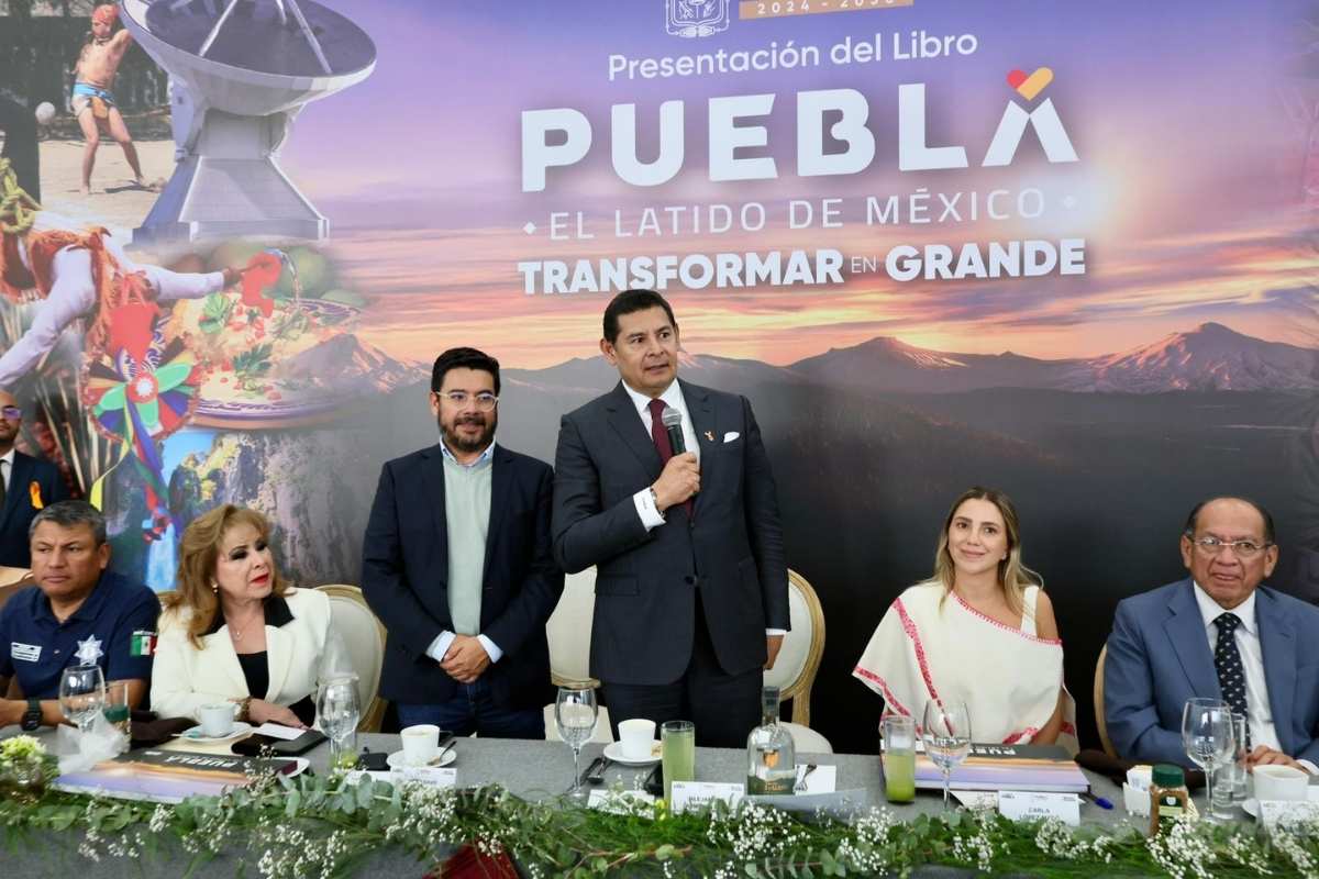 Coparmex e IP administrarán mil millones de pesos del Aeropuerto de Puebla 2 Coparmex administrará remodelación del Aeropuerto de Puebla