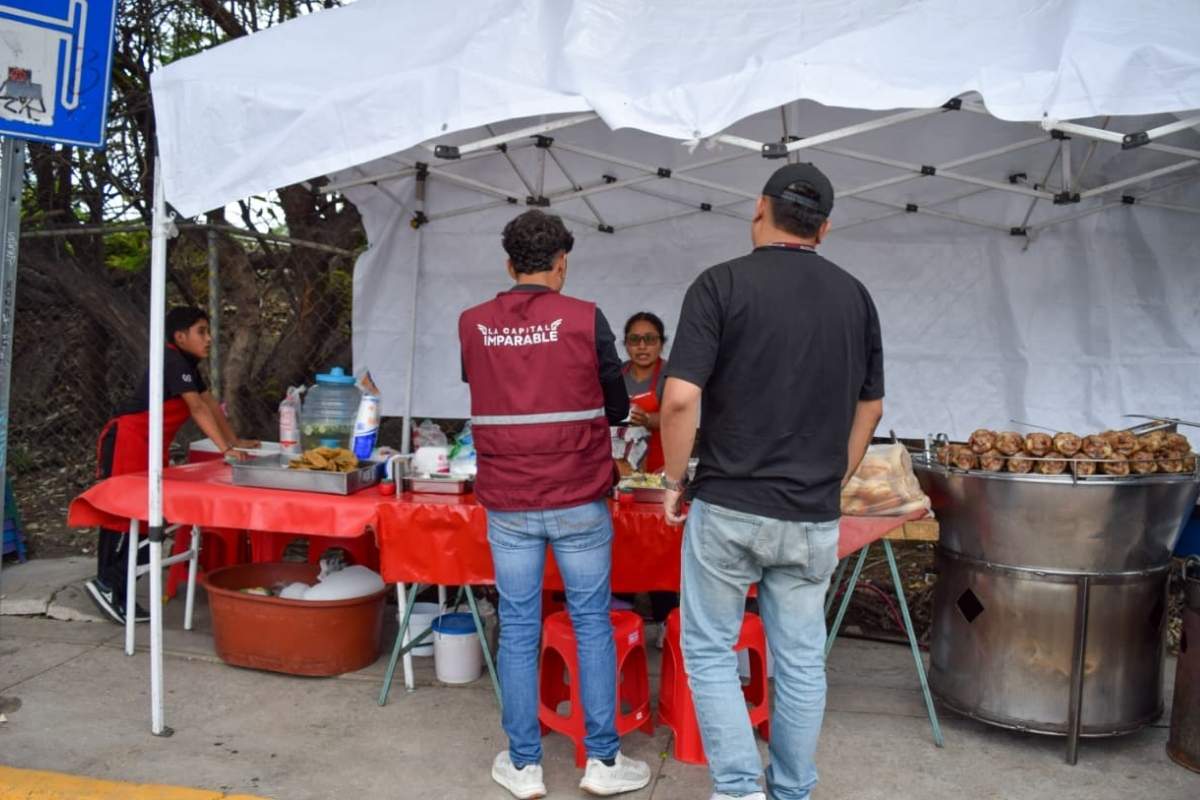 Ayuntamiento de Puebla retira a ambulantes de la nueva sede de la Secretaría de Finanzas 3 Quitan ambulantes de la nueva sede de la Secretaría de Finanzas