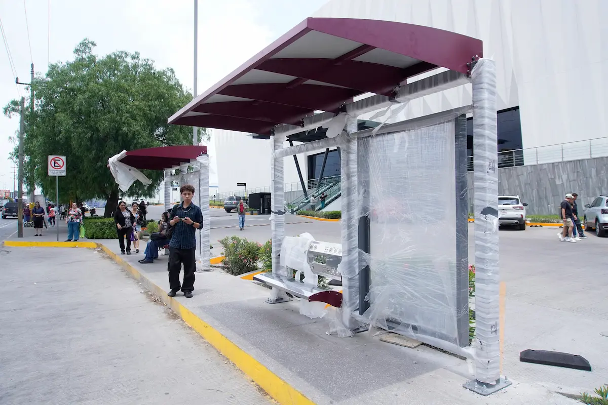 Ayuntamiento de Puebla ahorrará 35 millones de pesos con concesión de paraderos del transporte público