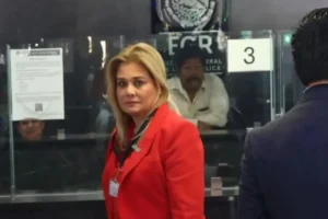 Maru Campos comparece ante FGR por caso de agentes de la CIA