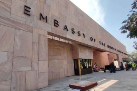 Embajada aclara reglas para obtener ciudadanía estadounidense por servicio militar