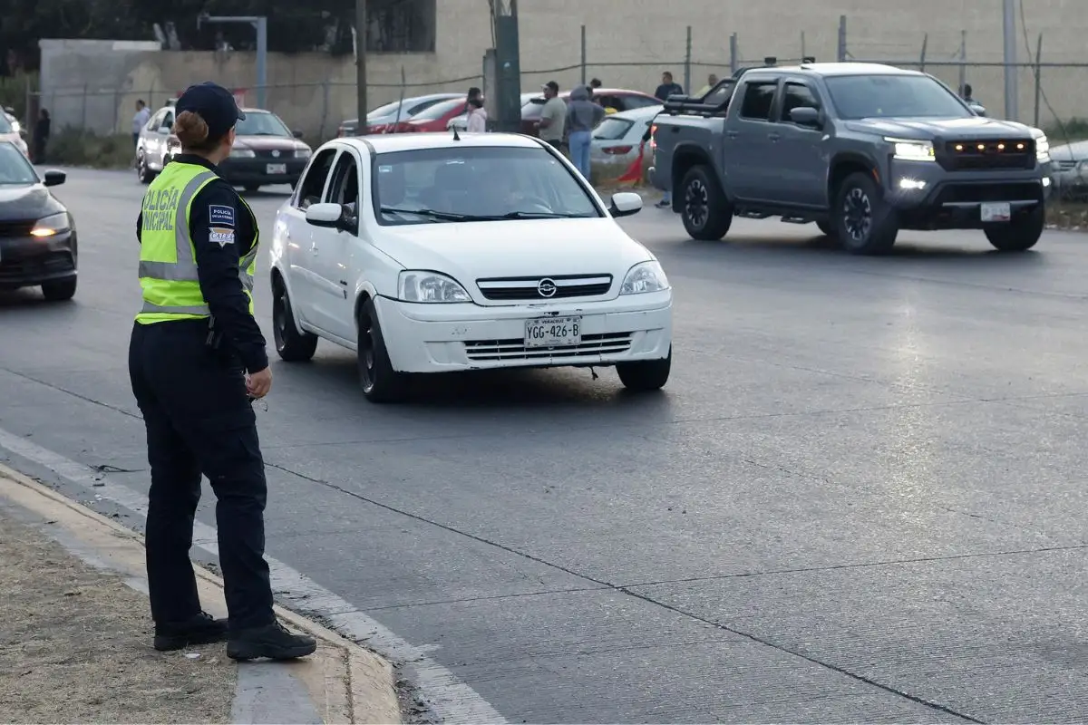Pide Armenta a Pepe Chedraui contratación de agentes viales