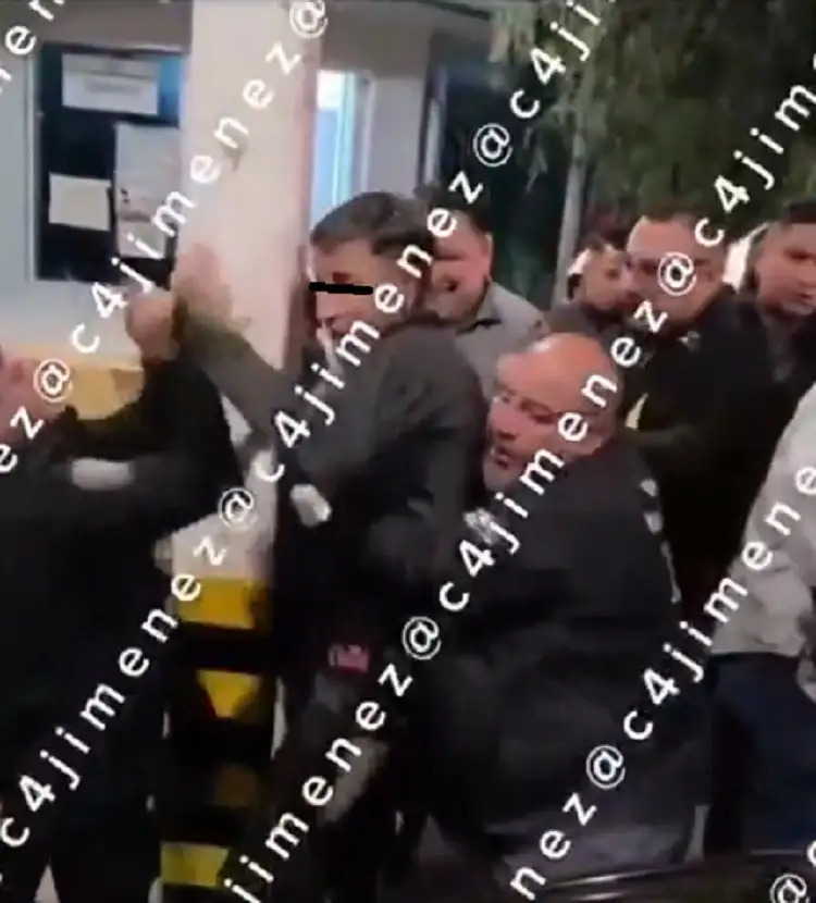 Detienen a El Tata mientras llora y pide ayuda a su mamá