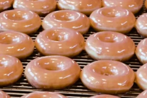 Día de la Dona 2026: Krispy Kreme regalara donas en esta fecha