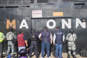 Suspenden bar Madona By Pre CU por obligar a dar propina