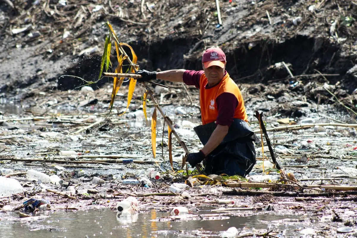 Promueve Gobierno de Pepe Chedraui limpieza y disposición adecuada de residuos para prevenir inundaciones